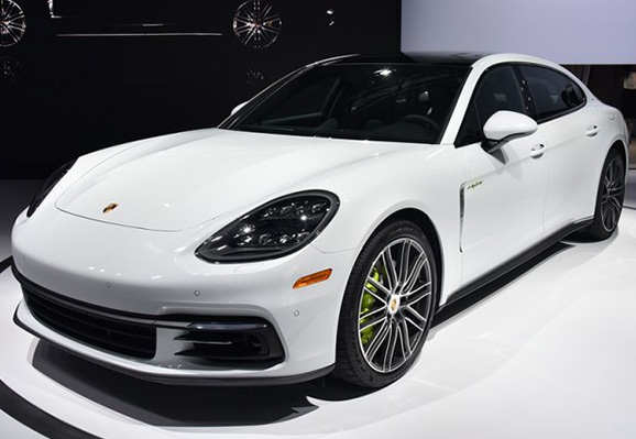 保时捷Panamera 4 E-Hybrid 首次国内亮相