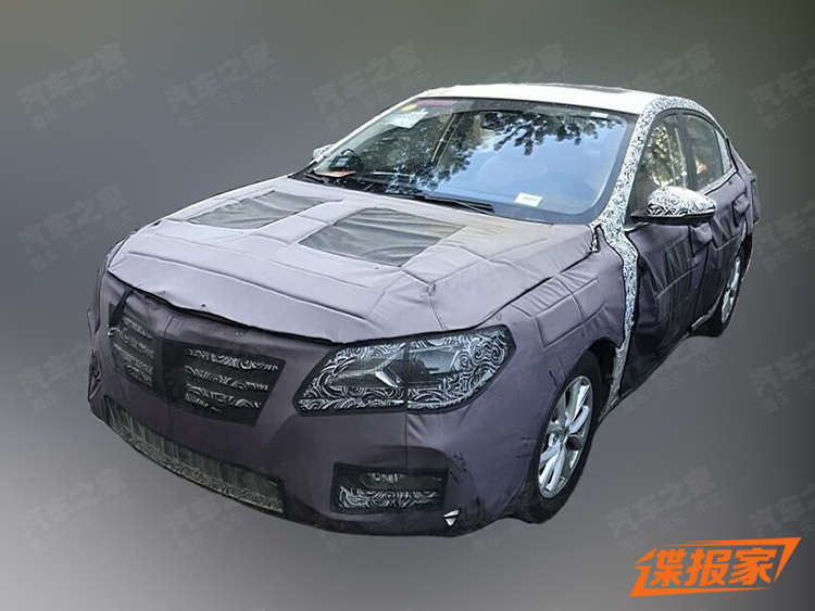 或命名为荣威ei5 荣威i5插电混动版谍照曝光