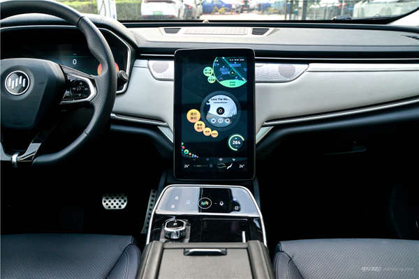 针对充电效率、储能管理、舒适性体验，威马EX5将迎来第2次软件升级