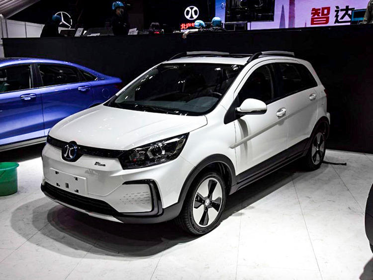 现款EX360的改款车型，综合续航403km，北汽新能源EC5将于7月13日上市