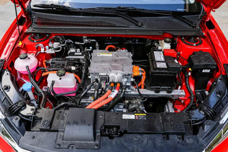 744x0_1_autohomecar__ChsEoF33o6iABXlCAAxzczg8FpE307