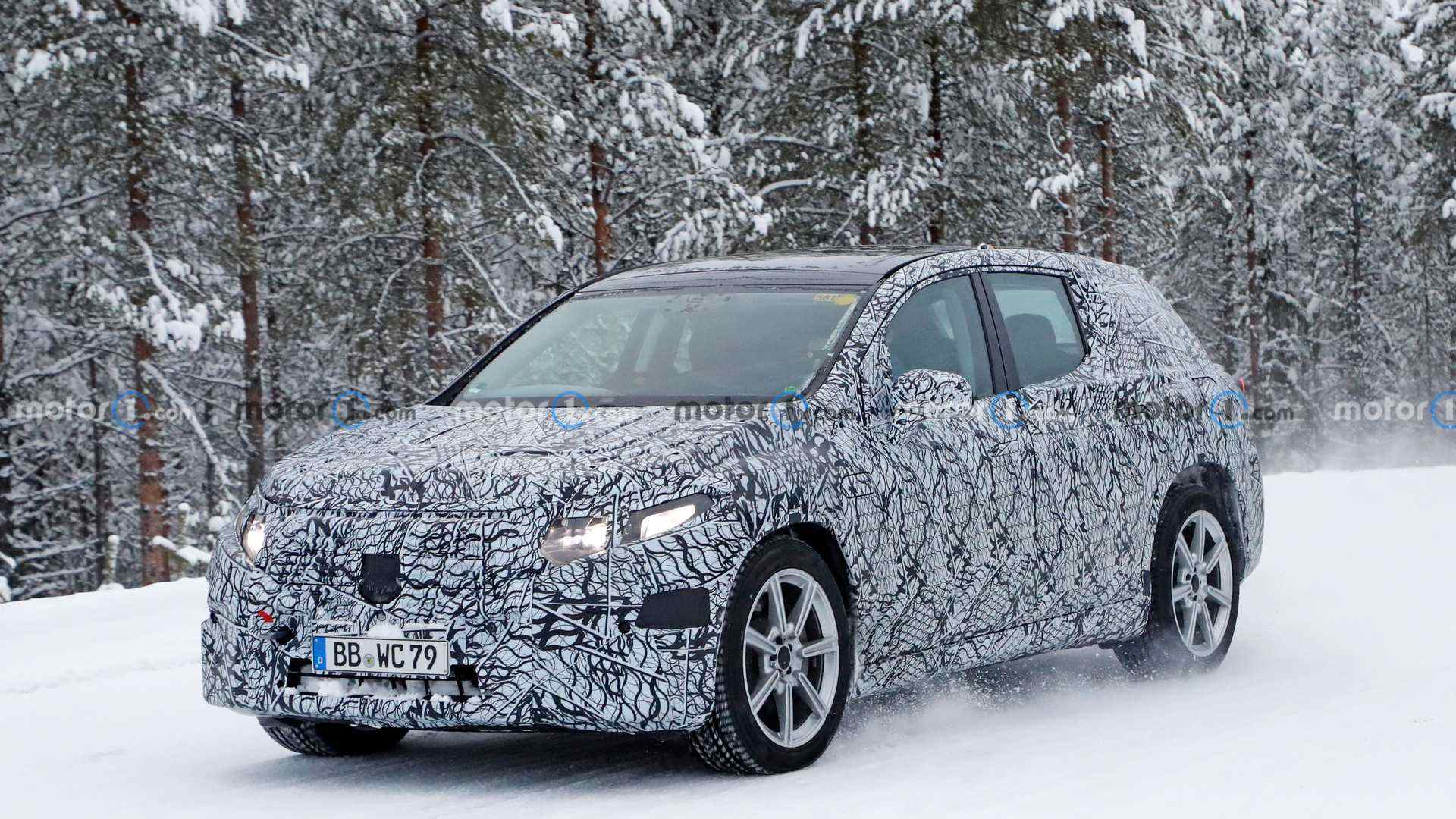 mercedes-benz-eqs-front-spy-photo