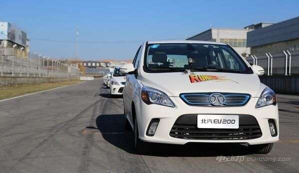 北汽e200电动汽车超长续航