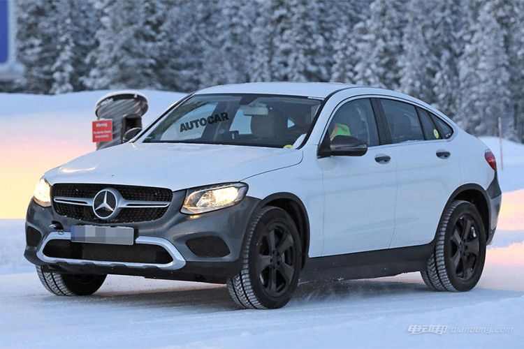 2019年推量产版 奔驰纯电动SUV测试谍照