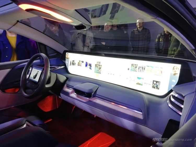 预计售价30万 这款给人网吧连座感觉的车是谁？