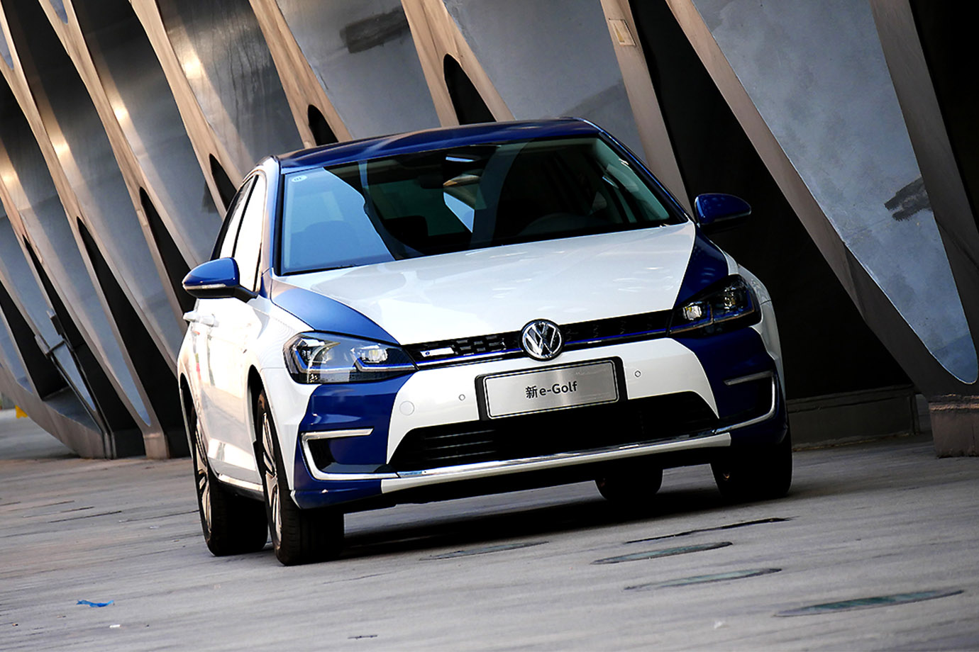 26万续航品质大众egolf4分钟神解读电动版大众神车