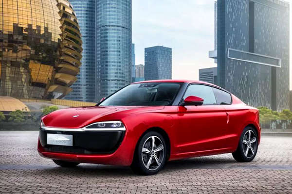 电池加热、OTA、人脸启动都是标配！这辆10万出头的个性小车配置够丰富