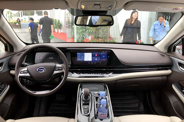 广汽新能源Aion LX内饰曝光，一体式大屏、旋钮换挡，与Aion S差别挺大