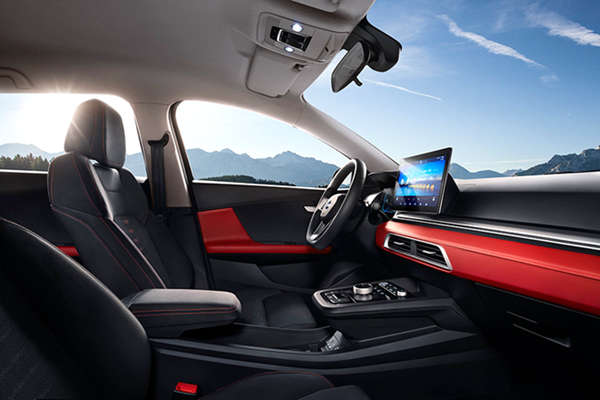 305 / 405 km 两种续航版本，7 月中旬上市，比亚迪发布 e2 内饰官图