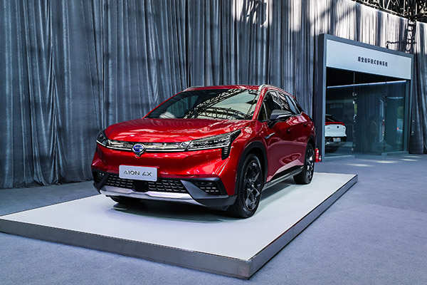 综合续航 650 km，24.96 万元起，广汽新能源Aion LX 正式上市