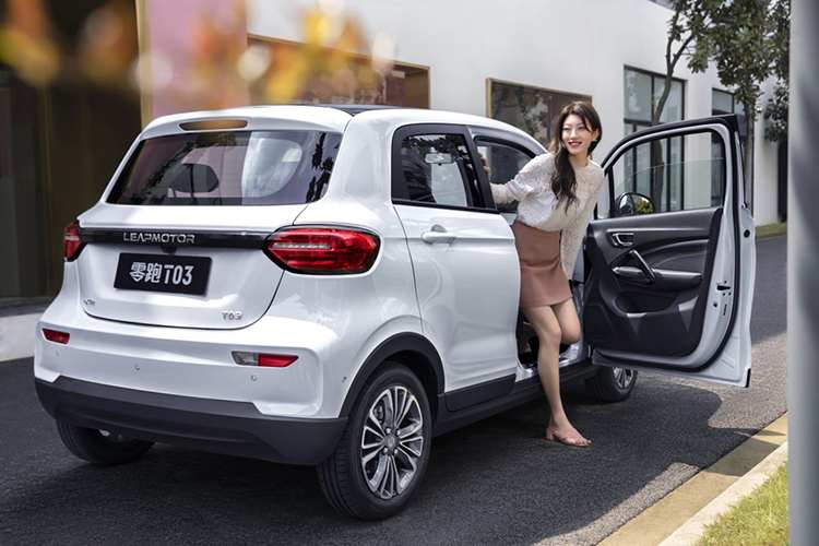 再创新高！零跑汽车8月总销量928台 T03占815台