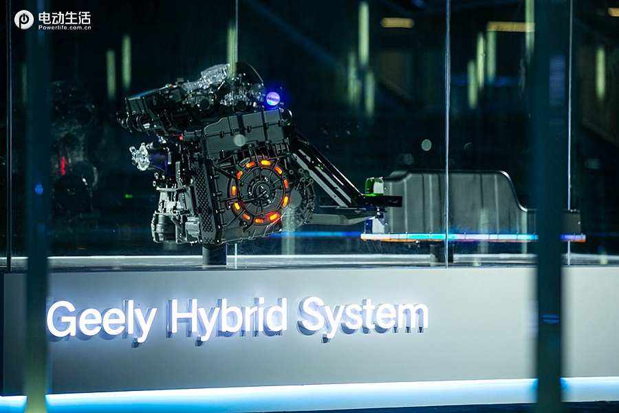 定名雷神智擎Hi·X 吉利发布全球动力科技品牌
